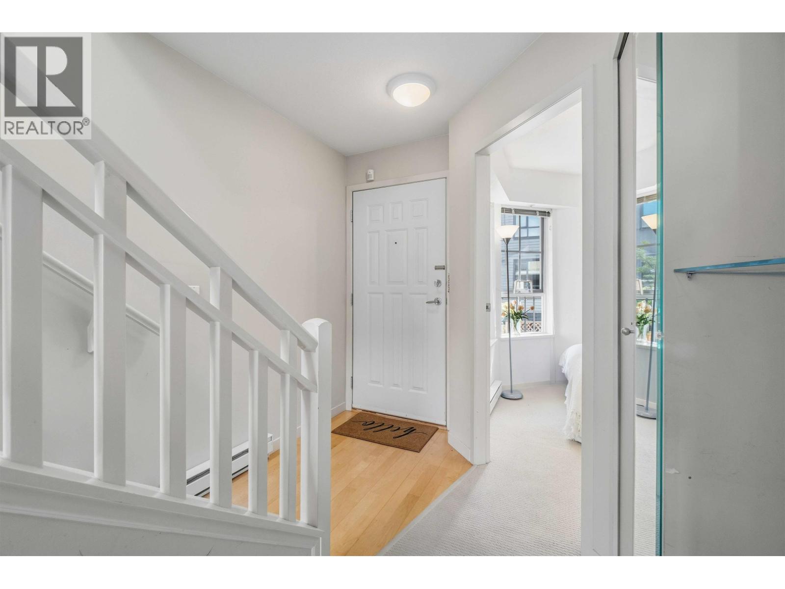 319 678 W 7th Avenue, Vancouver, British Columbia  V5Z 1B5 - Photo 4 - R3170717