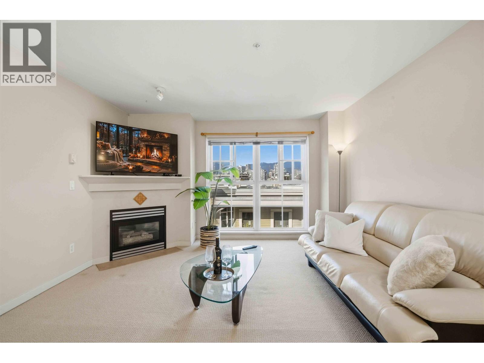 319 678 W 7th Avenue, Vancouver, British Columbia  V5Z 1B5 - Photo 5 - R3170717