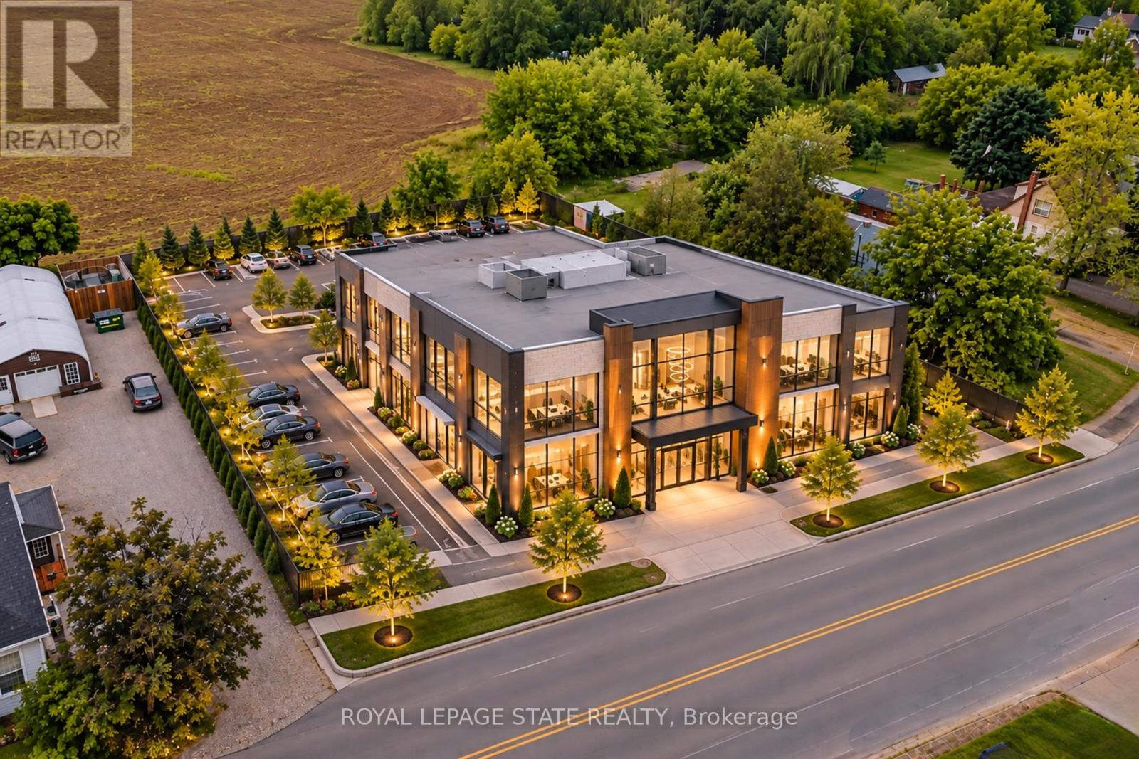 9056 Airport Road, Hamilton, Ontario  L0R 1W0 - Photo 3 - X13546012