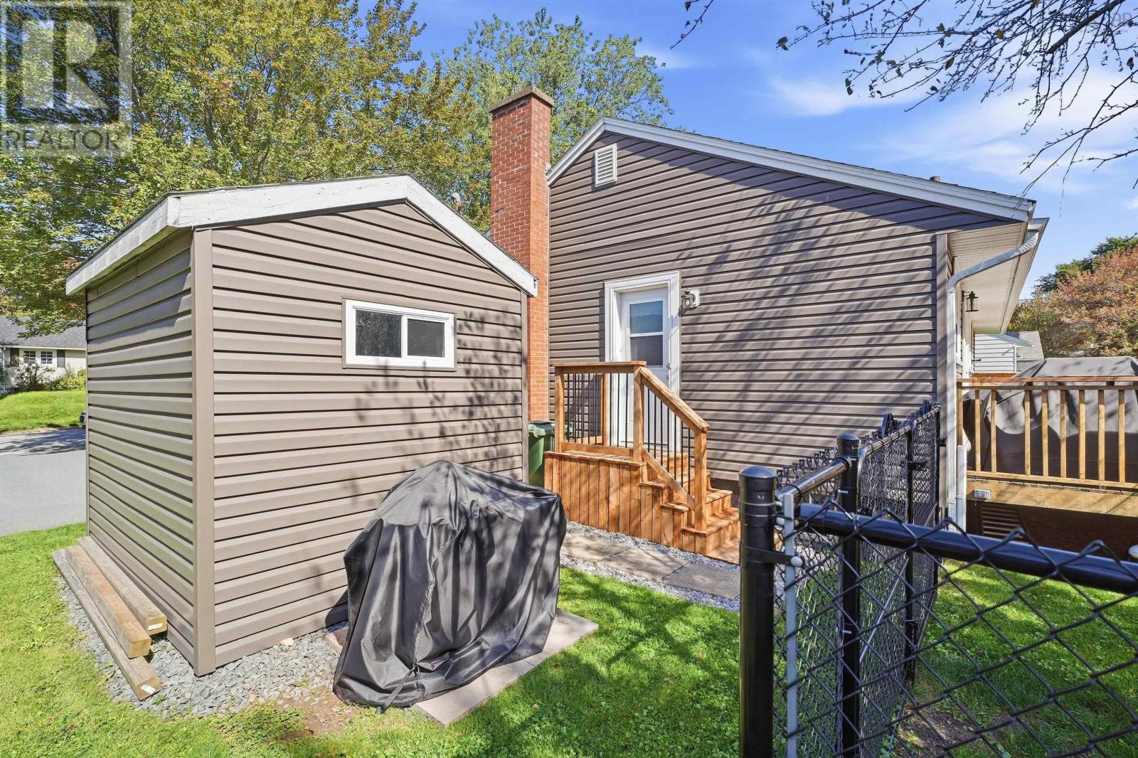 13 Elizabeth Street, Dartmouth, Nova Scotia  B2W 2T4 - Photo 38 - 202624614