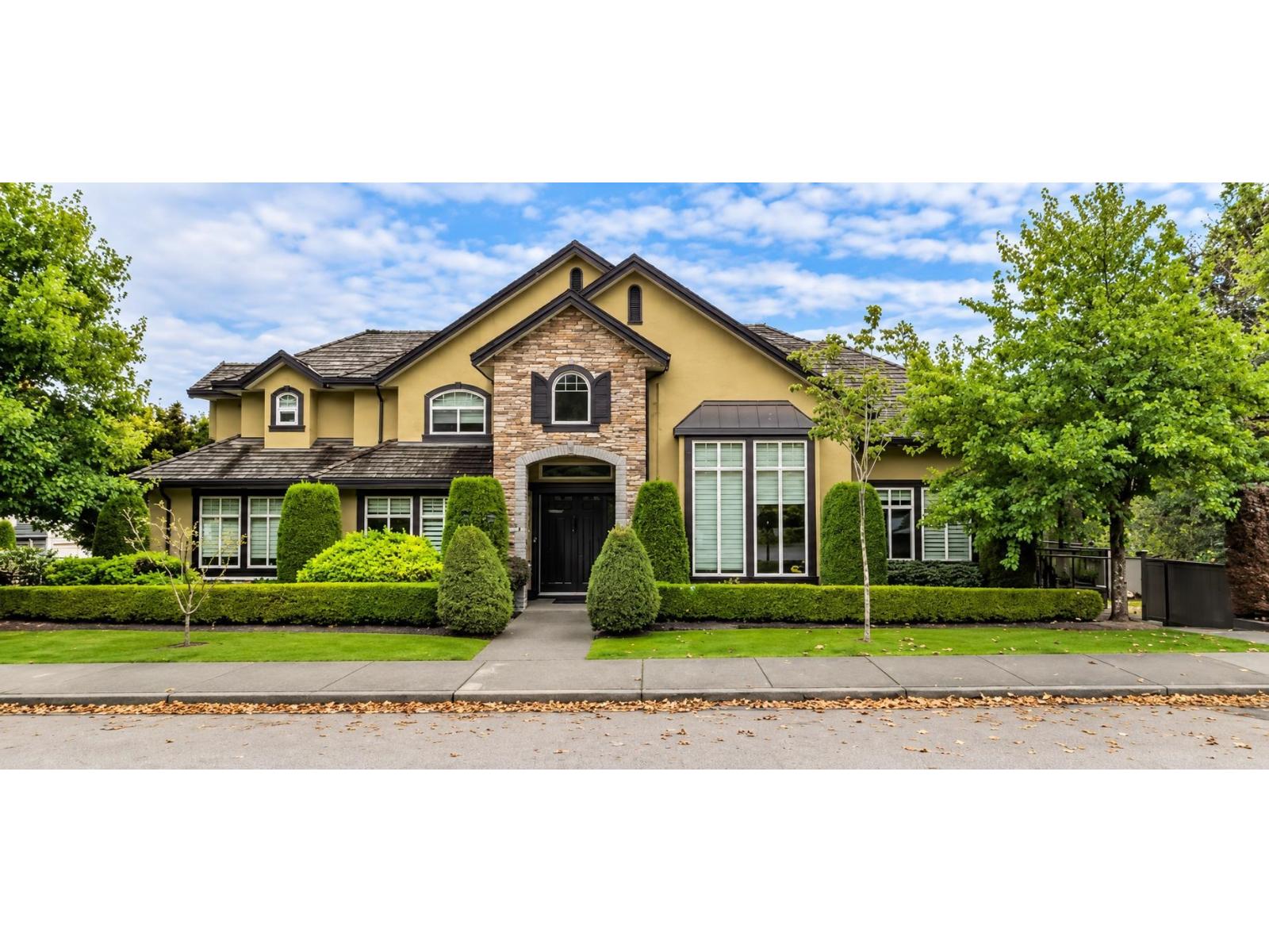 9238 164 STREET, Surrey, British Columbia