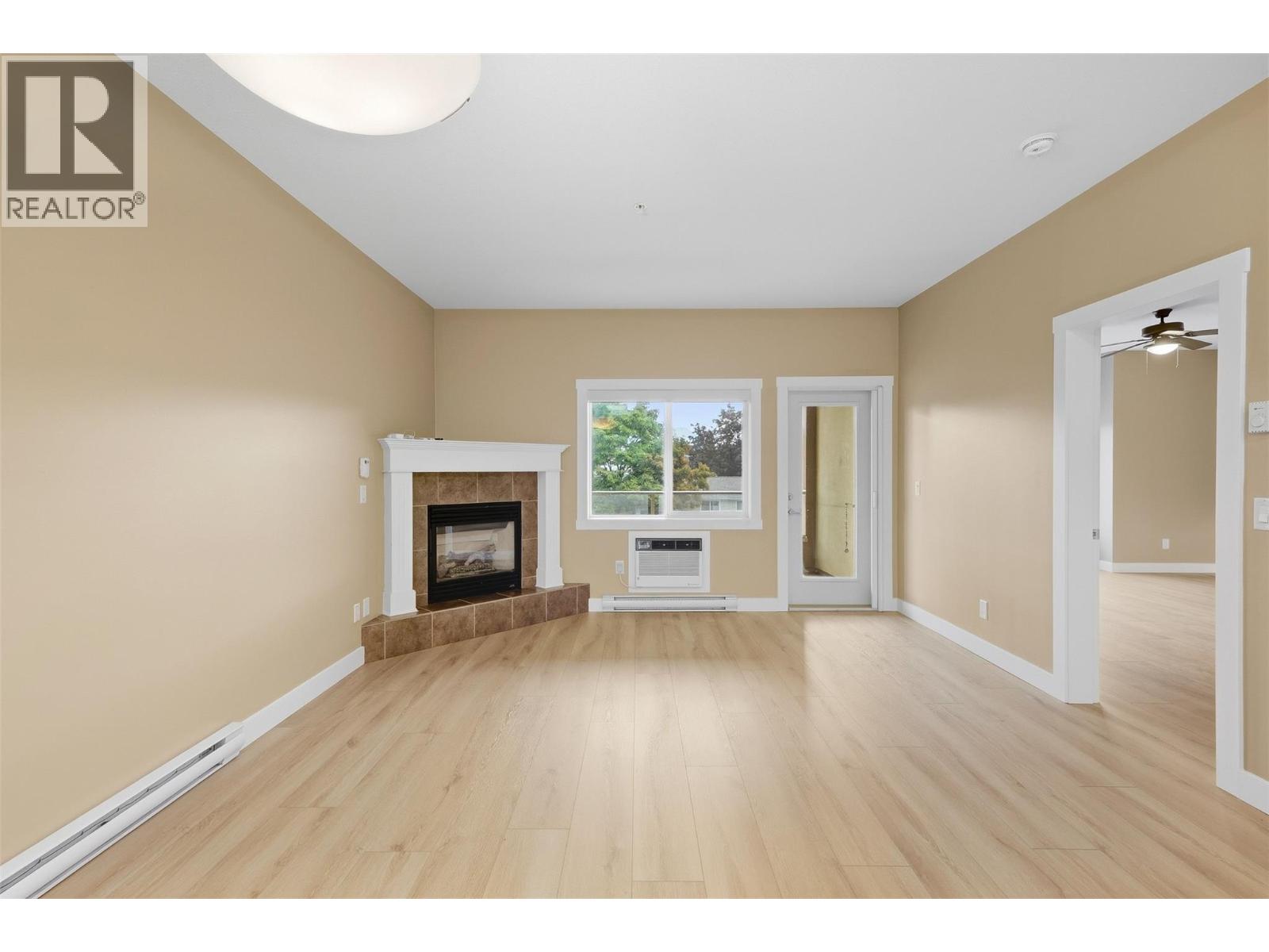 1125 Bernard Avenue Unit# 302, Kelowna, British Columbia  V1Y 6R3 - Photo 6 - 10399166