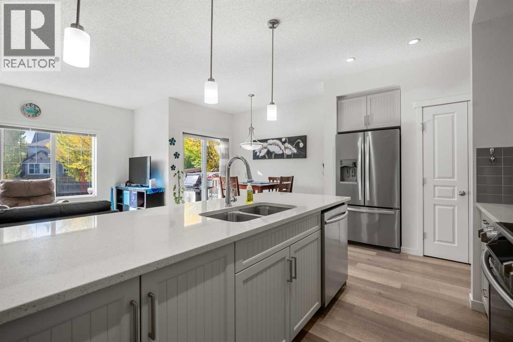 203 Mahogany Grove SE