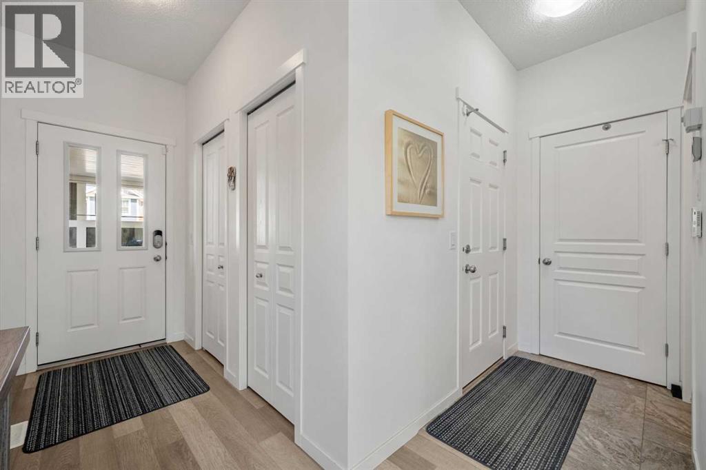 203 Mahogany Grove SE