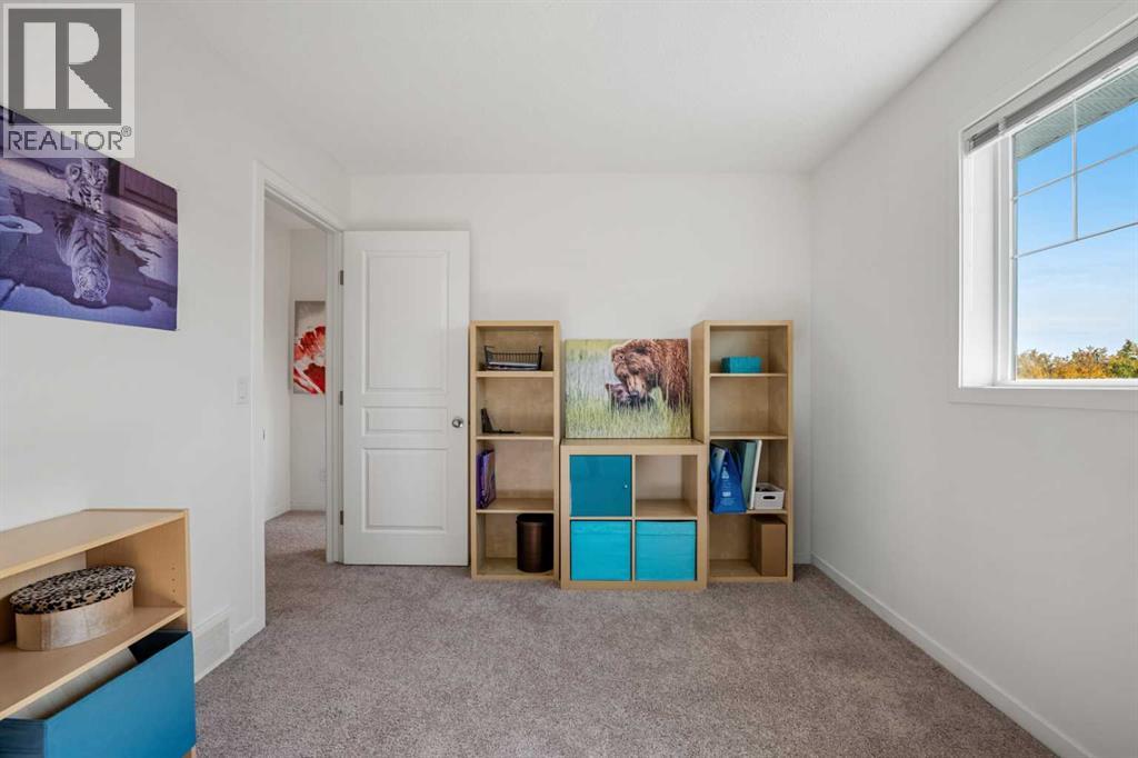 203 Mahogany Grove SE