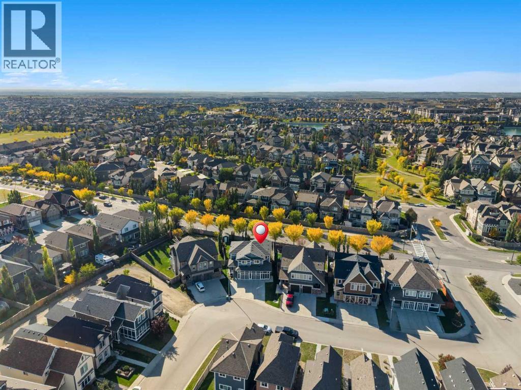 203 Mahogany Grove SE