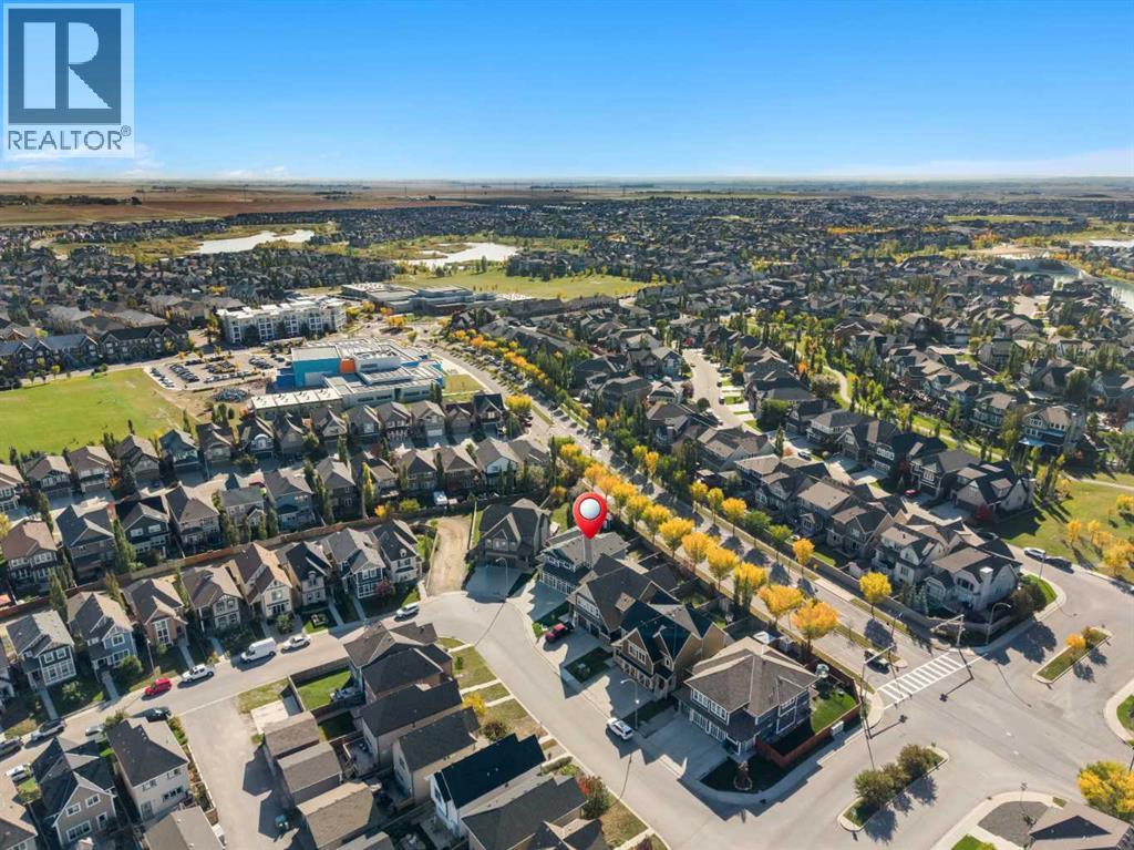 203 Mahogany Grove SE