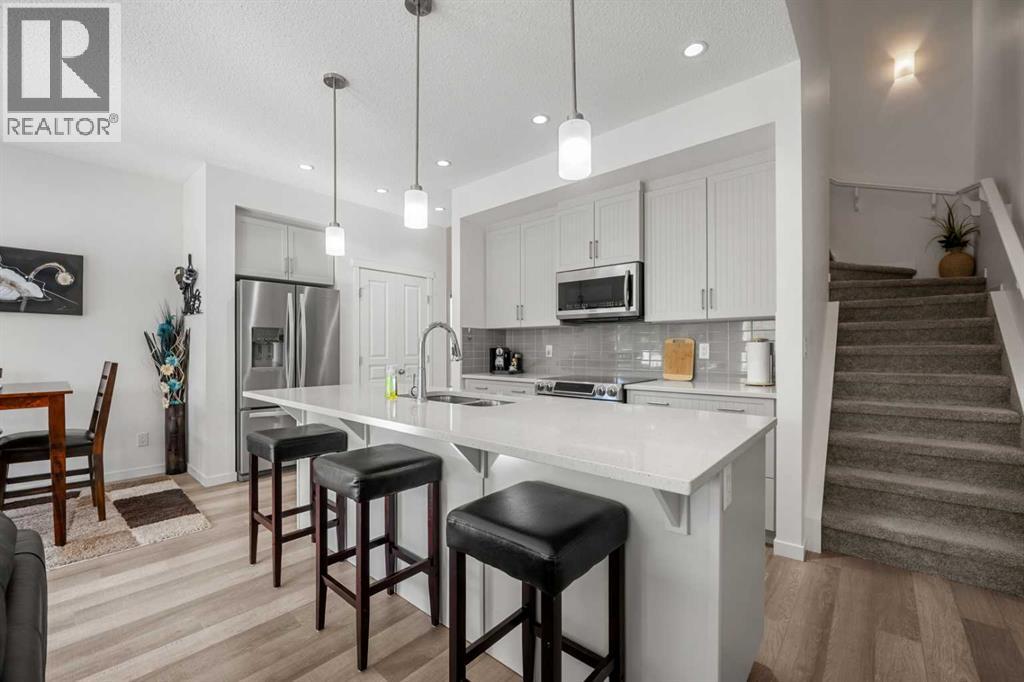 203 Mahogany Grove SE
