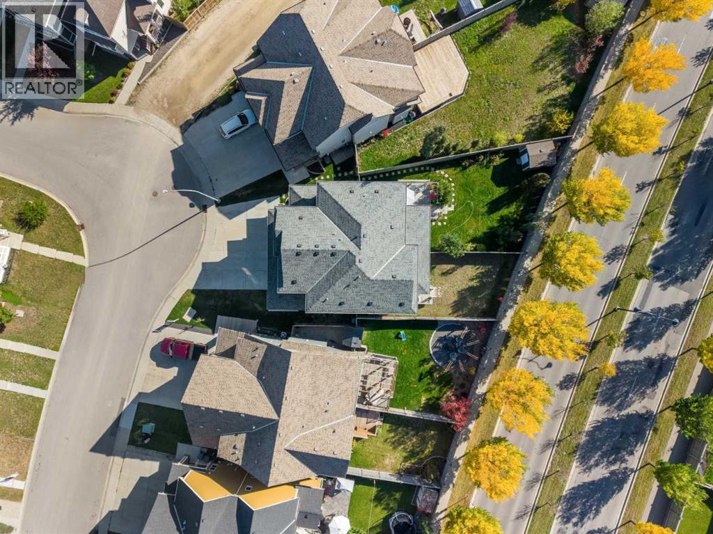 203 Mahogany Grove SE