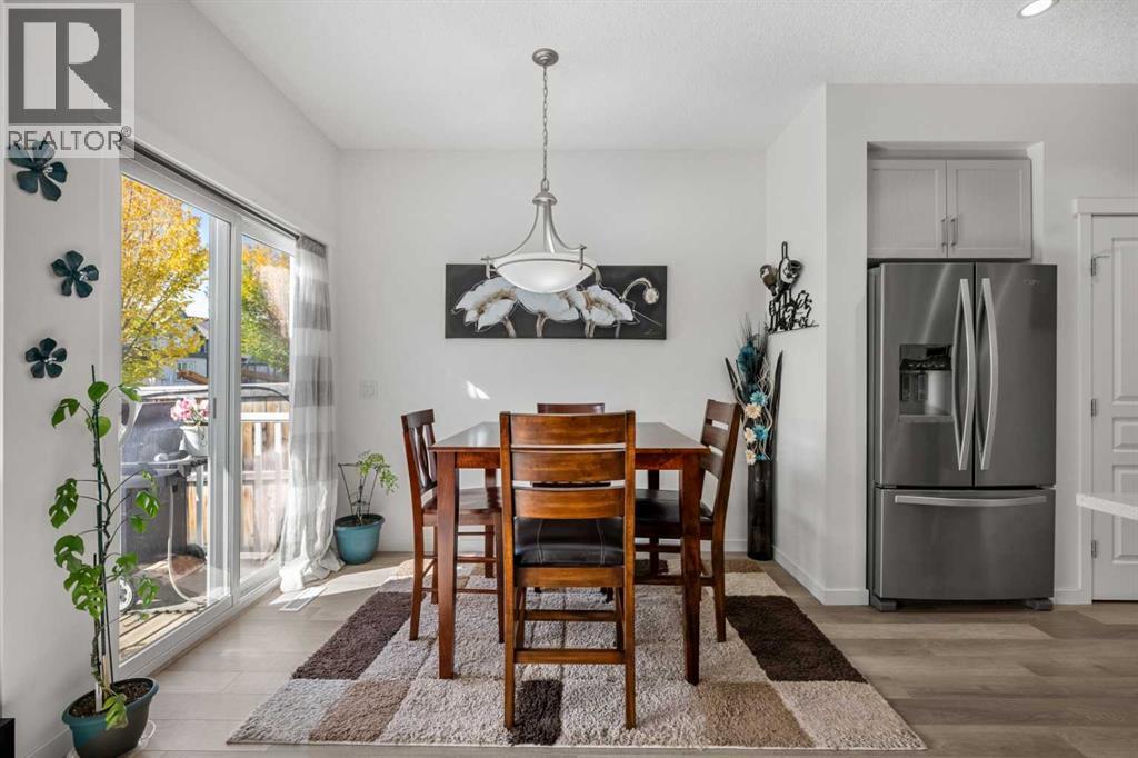 203 Mahogany Grove SE