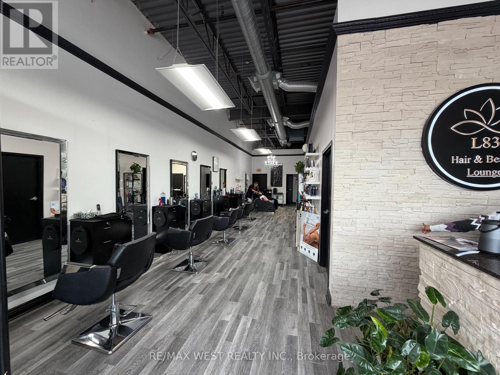 6 - 8707 DUFFERIN STREET, Vaughan, Ontario