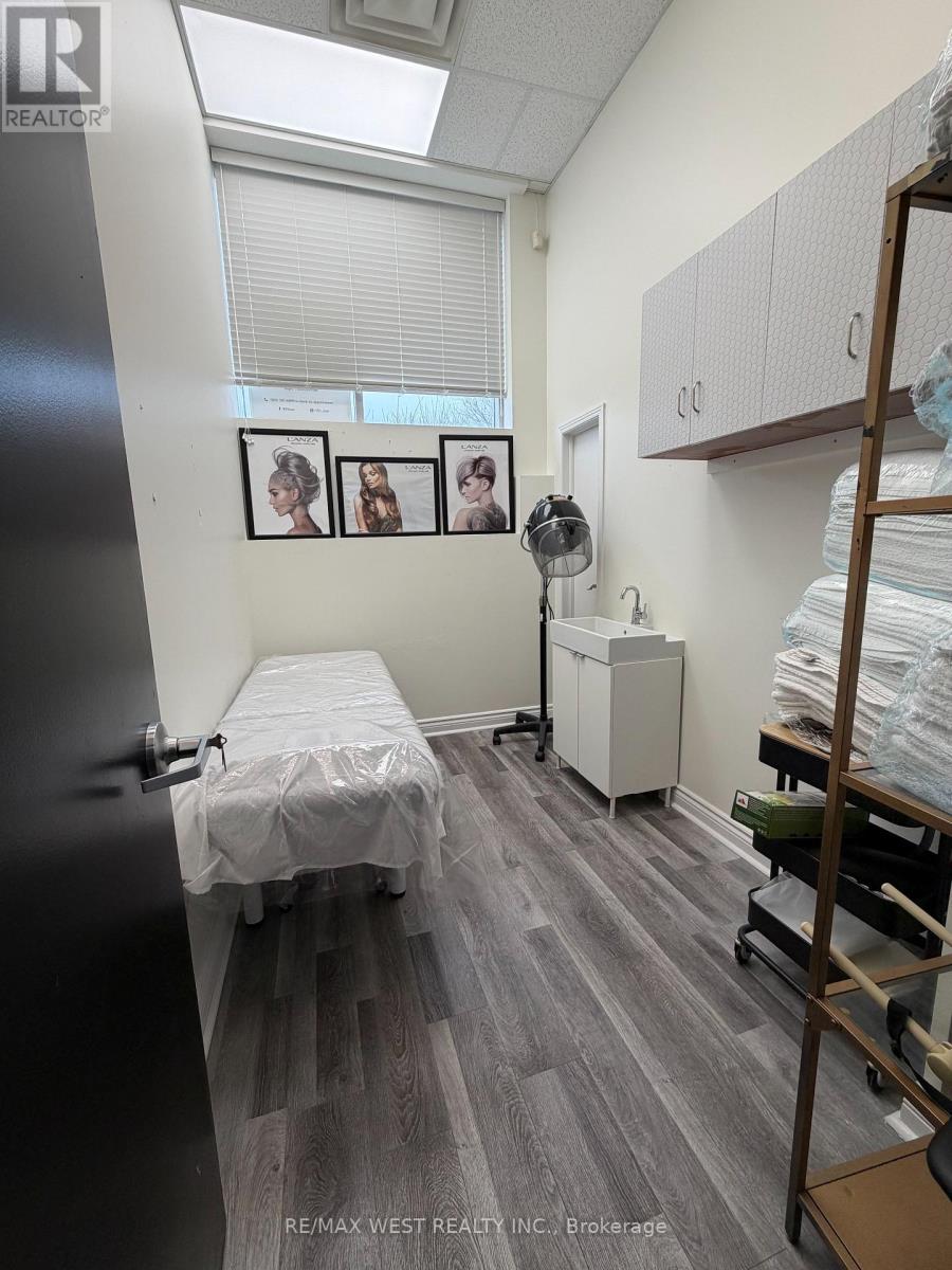 6 - 8707 Dufferin Street, Vaughan, Ontario  L4J 0A2 - Photo 16 - N13841466