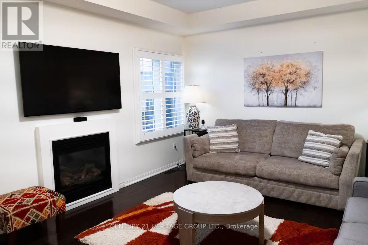 99 Sun King Crescent, Barrie (Innis-Shore), Ontario  L4M 7K4 - Photo 4 - S13841486