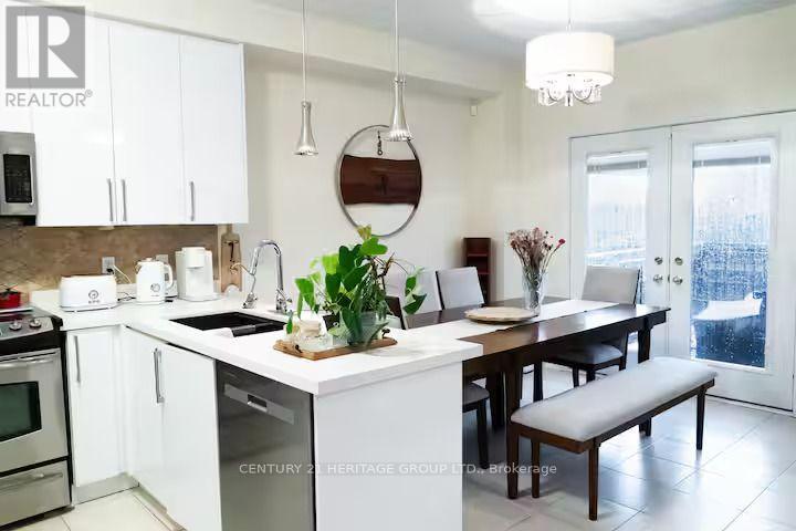 99 Sun King Crescent, Barrie (Innis-Shore), Ontario  L4M 7K4 - Photo 9 - S13841486