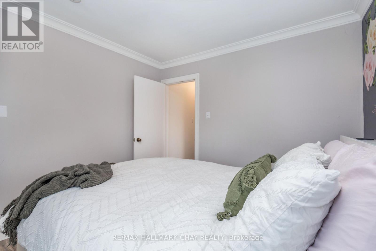 177 Duckworth Street, Barrie, Ontario  L4M 3W6 - Photo 19 - S13841502