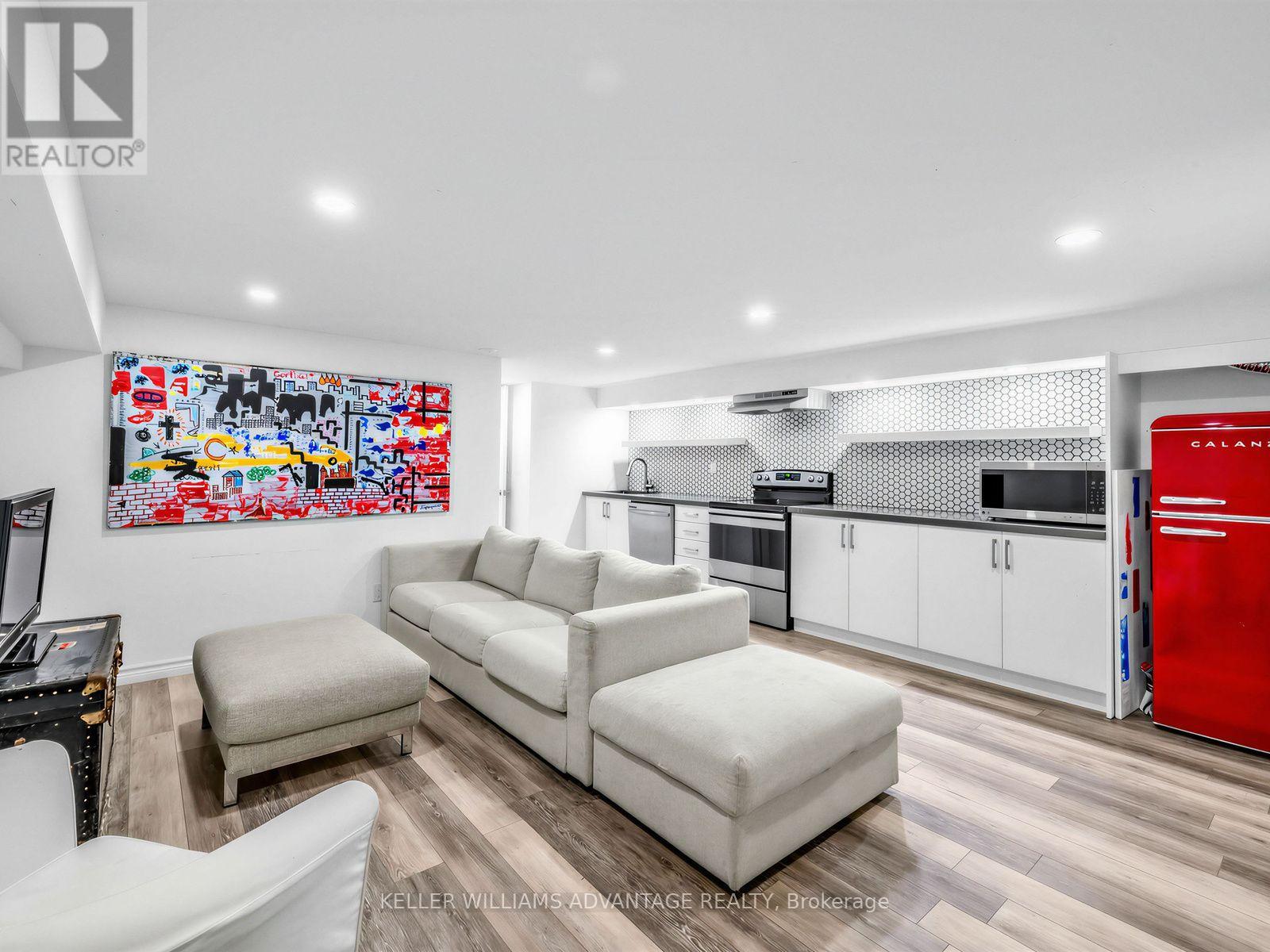 253 Broadview Avenue, Toronto, Ontario  M4M 2G6 - Photo 11 - E13840644