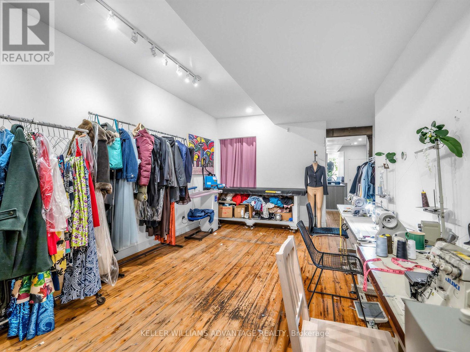 253 Broadview Avenue, Toronto, Ontario  M4M 2G6 - Photo 10 - E13840644