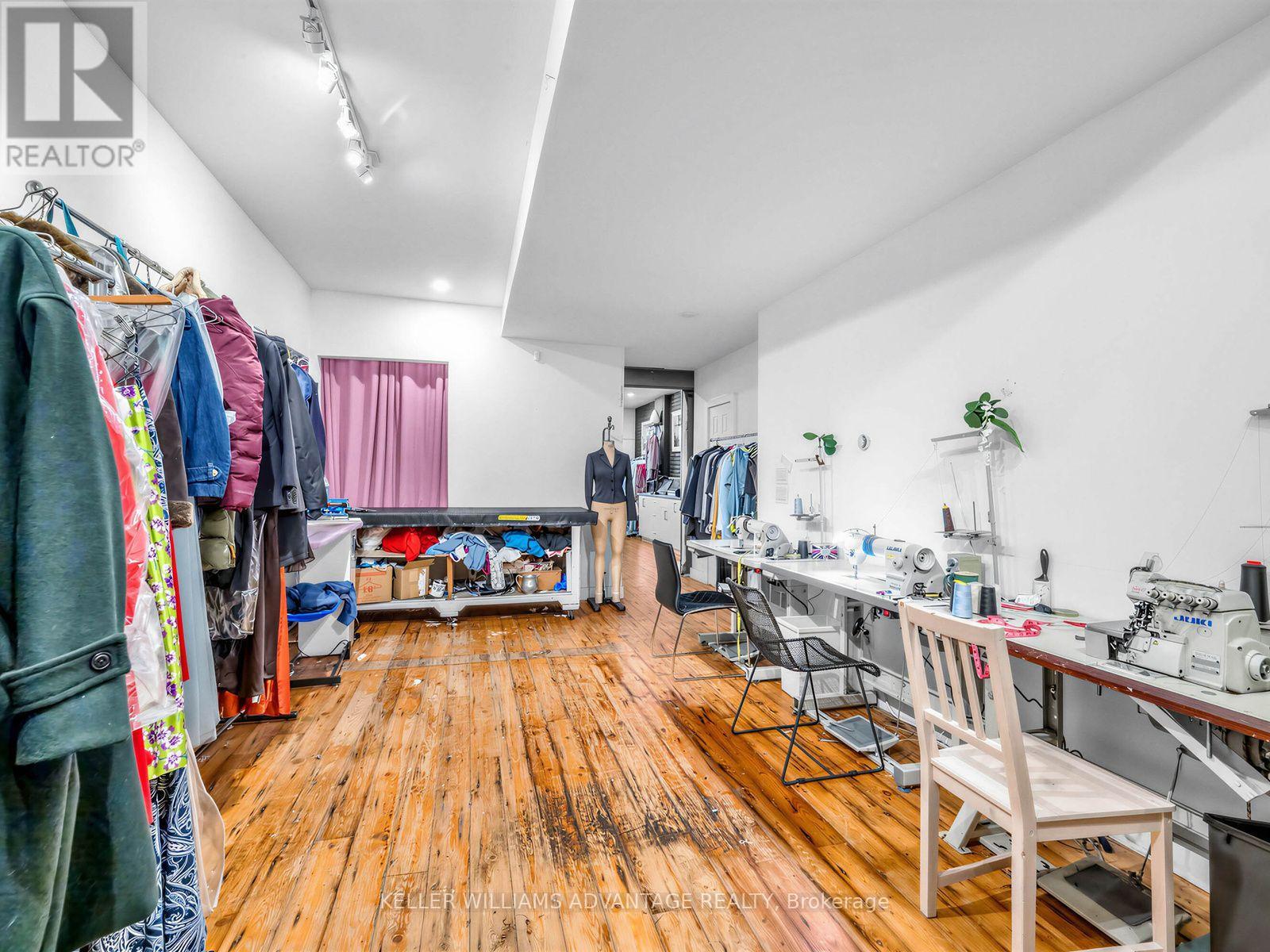 253 Broadview Avenue, Toronto, Ontario  M4M 2G6 - Photo 9 - E13840644