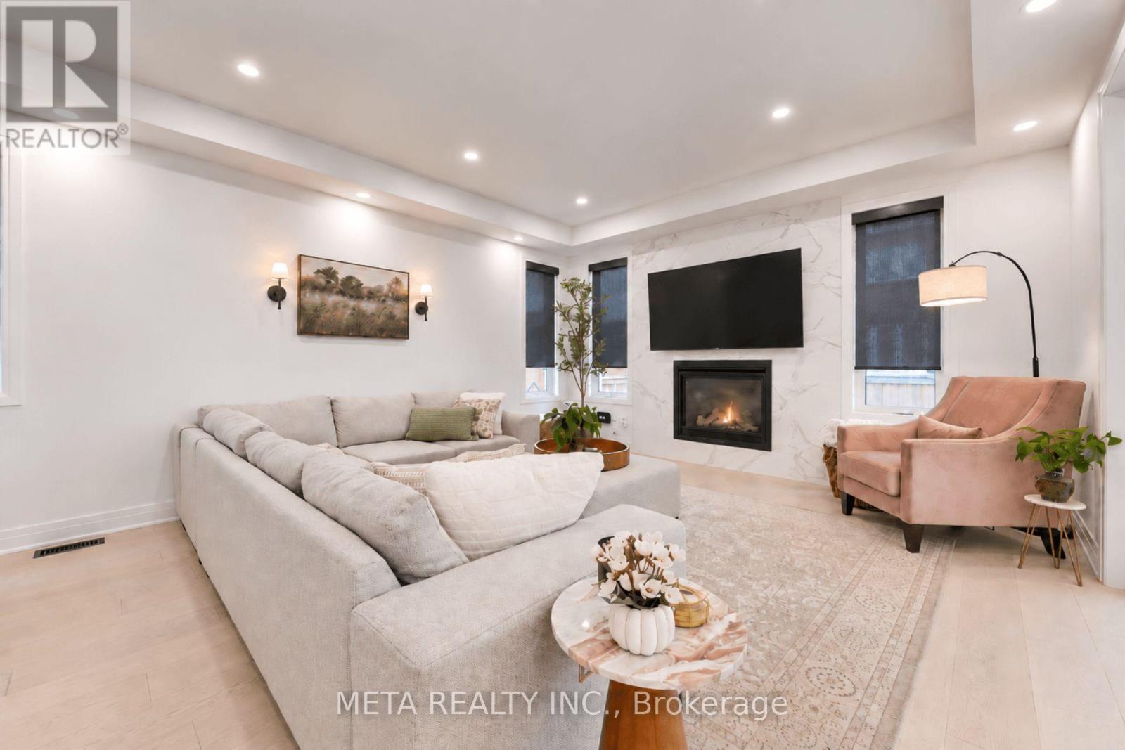 1602 Severn Drive, Milton, Ontario  L9E 1X8 - Photo 16 - W13841456