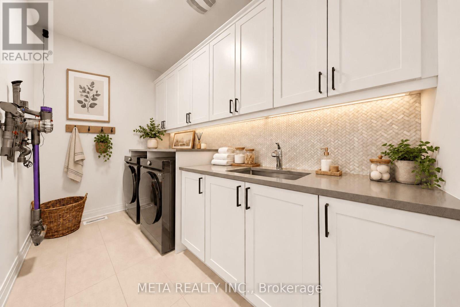 1602 Severn Drive, Milton, Ontario  L9E 1X8 - Photo 36 - W13841456