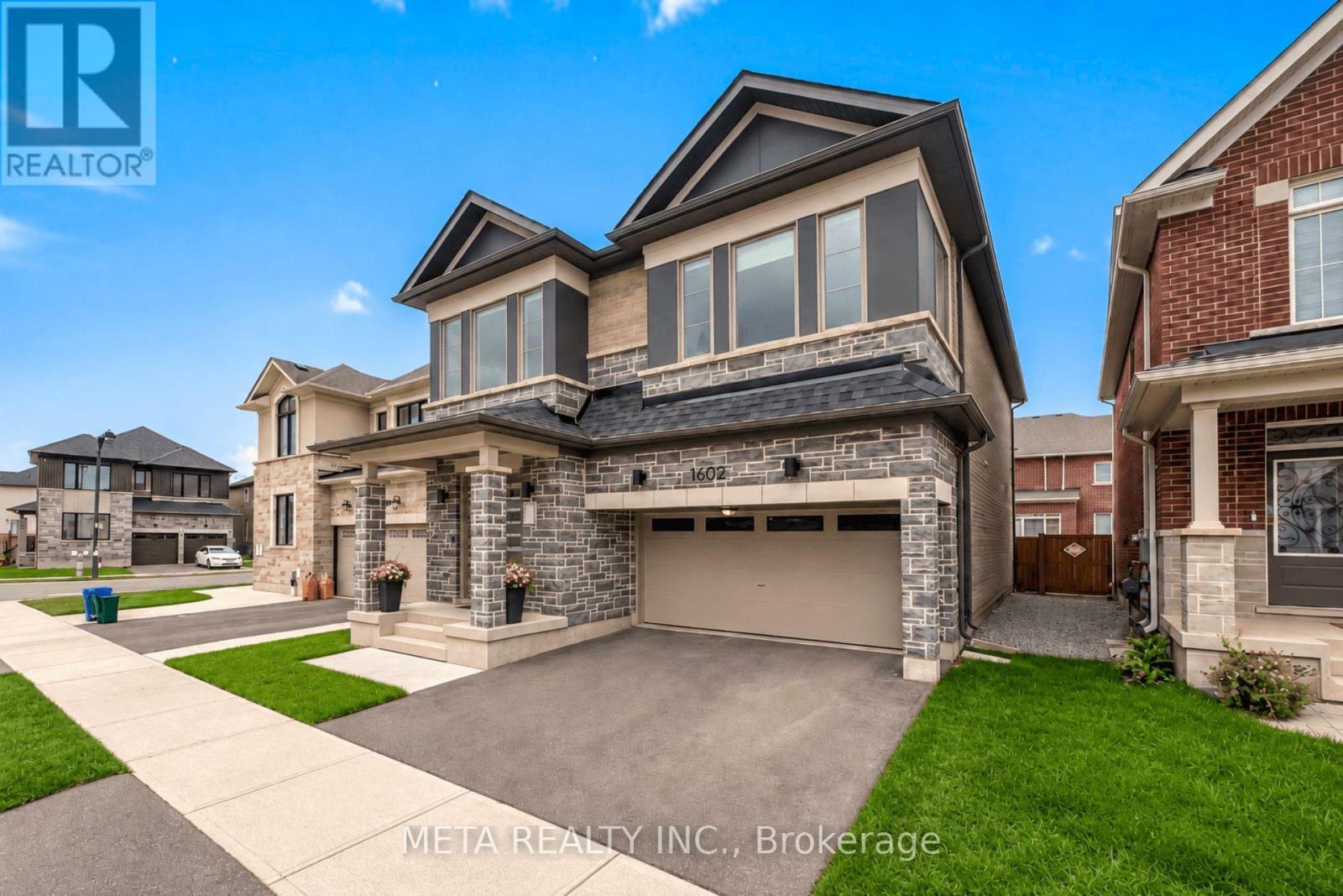 1602 Severn Drive, Milton, Ontario  L9E 1X8 - Photo 4 - W13841456
