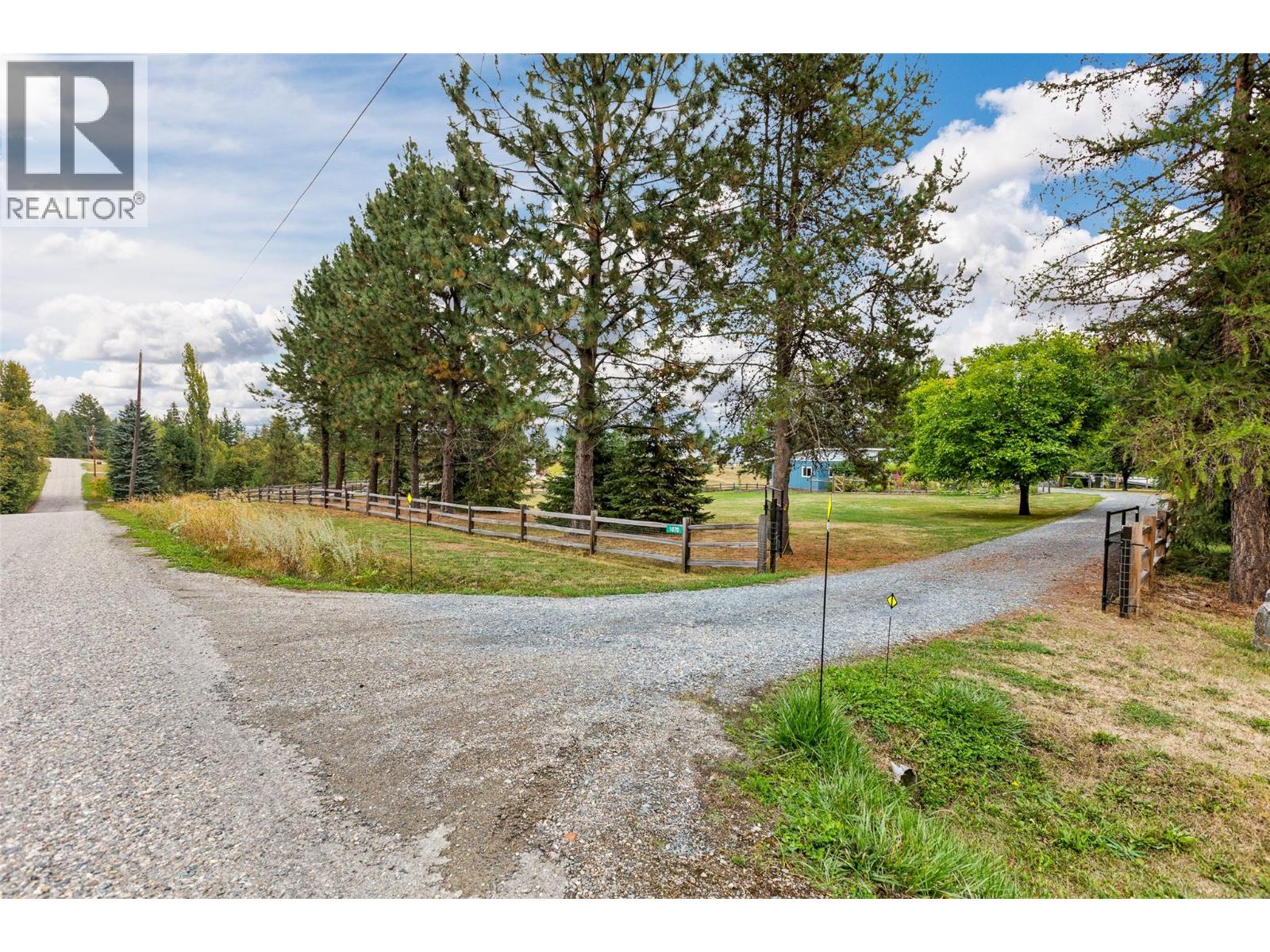 1070 Simmons Road Creston British Columbia Canada V0B1G7 2