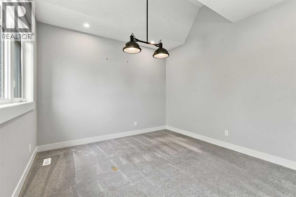 2223 Glenwood Drive SW