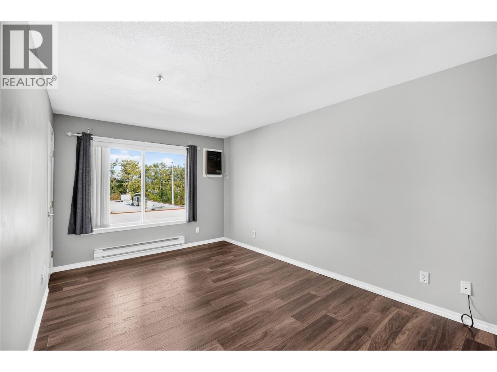 1750 Atkinson Street Unit# 301, Penticton, British Columbia  V2A 7M6 - Photo 14 - 10401984