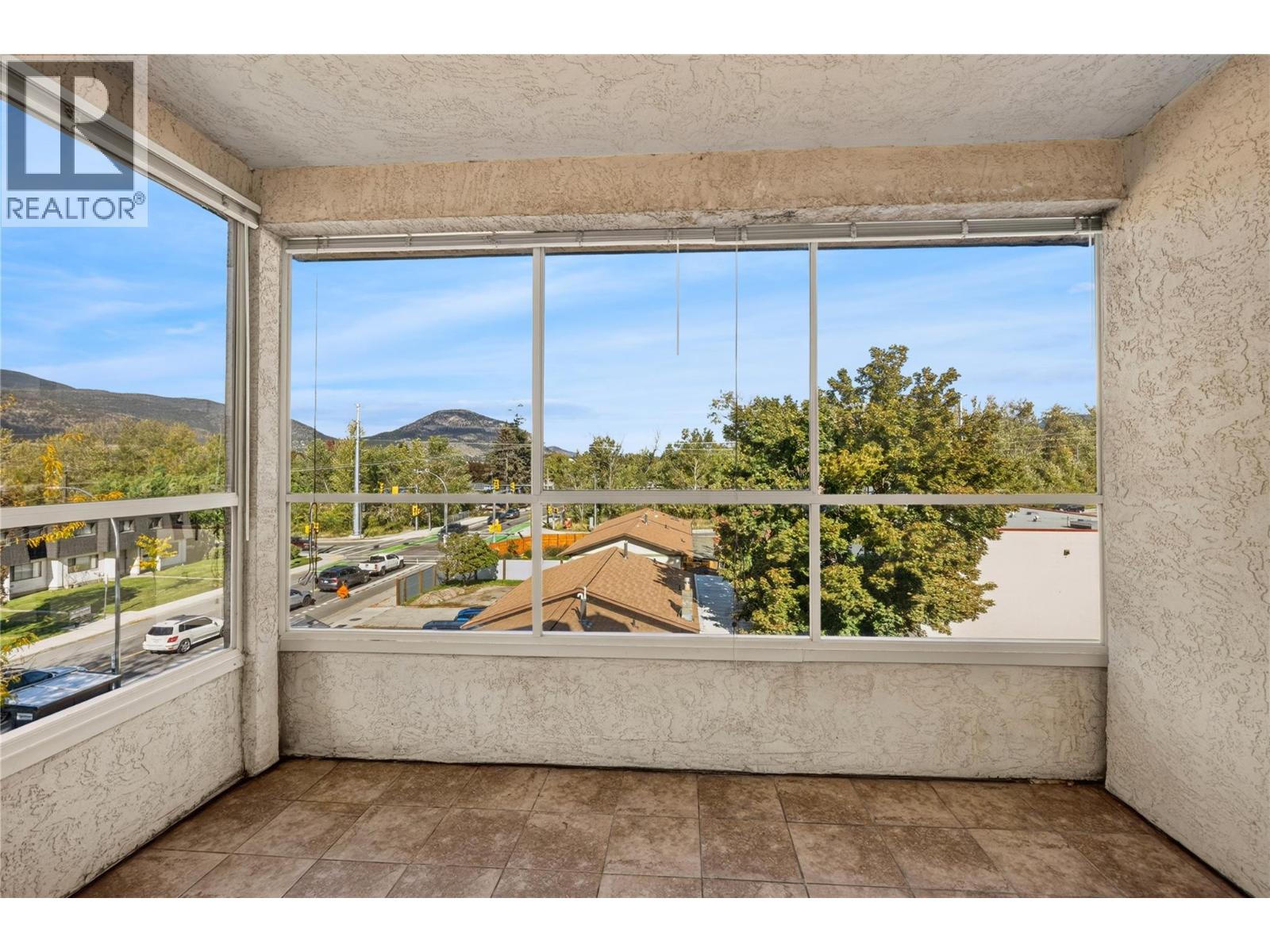 1750 Atkinson Street Unit# 301, Penticton, British Columbia  V2A 7M6 - Photo 5 - 10401984