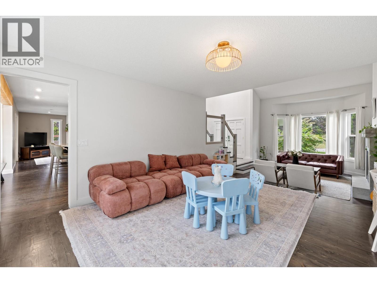 4338 Dunvegan Court, Kelowna, British Columbia  V1W 2N6 - Photo 7 - 10400620