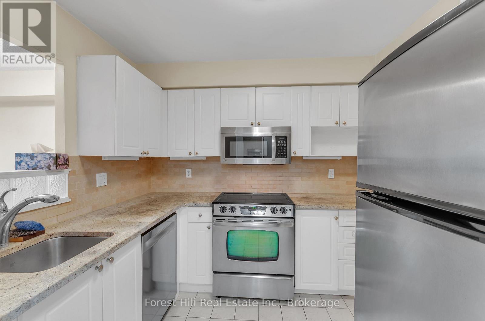 308 - 555 Wilson Heights Boulevard, Toronto, Ontario  M3H 6B5 - Photo 9 - C13841584