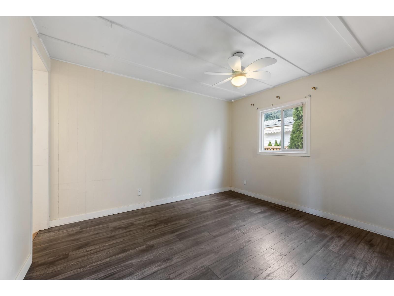 17 3942 COLUMBIA VALLEY ROAD|Cultus Lake East