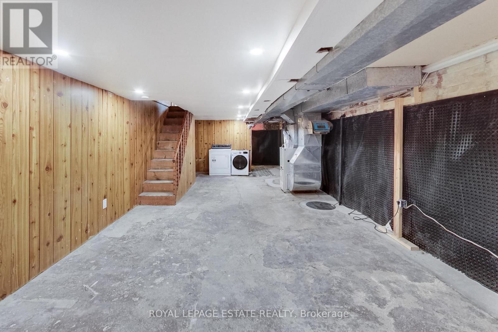 87 Woodmount Avenue, Toronto, Ontario  M4C 3Y1 - Photo 17 - E13841582