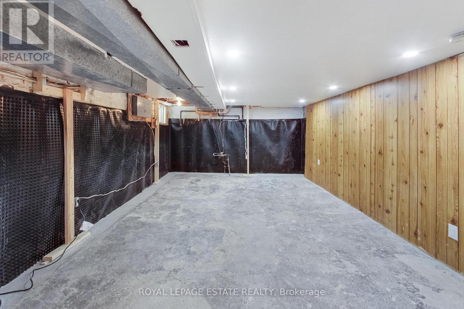 87 Woodmount Avenue, Toronto, Ontario  M4C 3Y1 - Photo 18 - E13841582