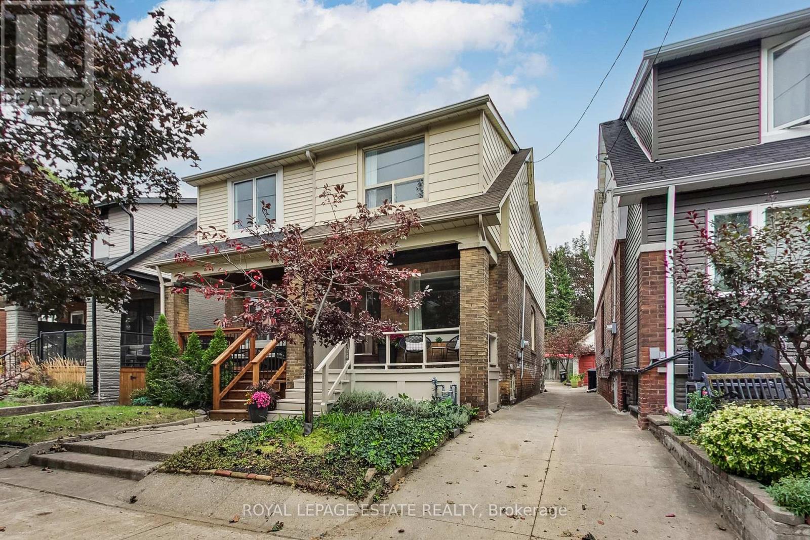 87 Woodmount Avenue, Toronto, Ontario  M4C 3Y1 - Photo 2 - E13841582