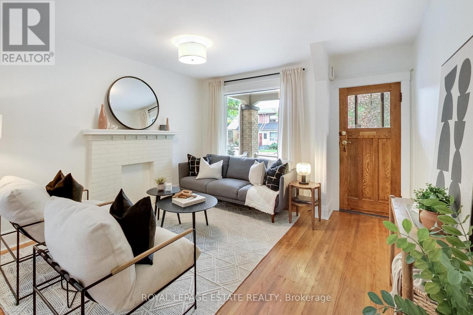 87 Woodmount Avenue, Toronto, Ontario  M4C 3Y1 - Photo 7 - E13841582