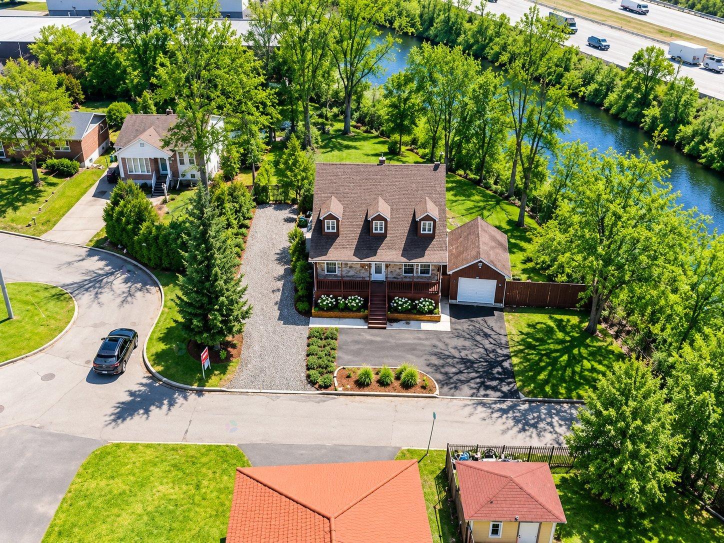 33 Rue de la Pointe-Langlois Laval (Sainte-Rose) Quebec Canada H7L3J4 3