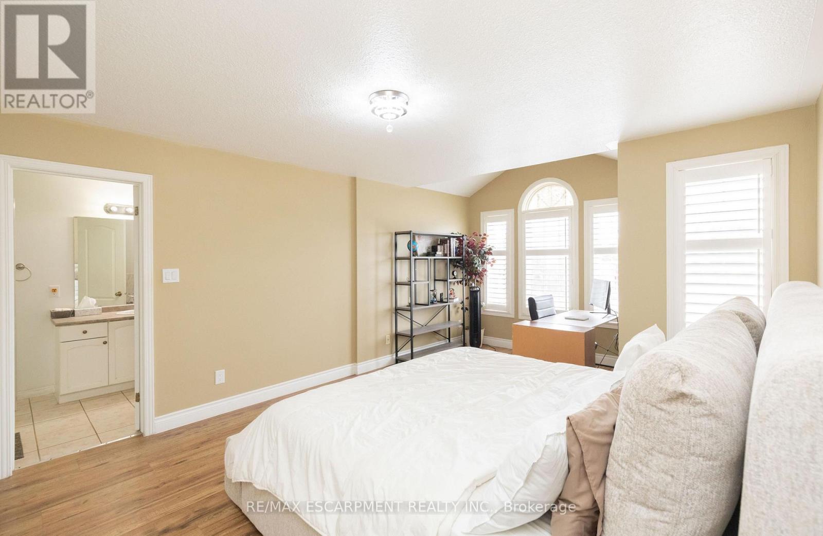 73 Appleblossom Drive, Hamilton, Ontario  L9C 7W3 - Photo 25 - X13841208