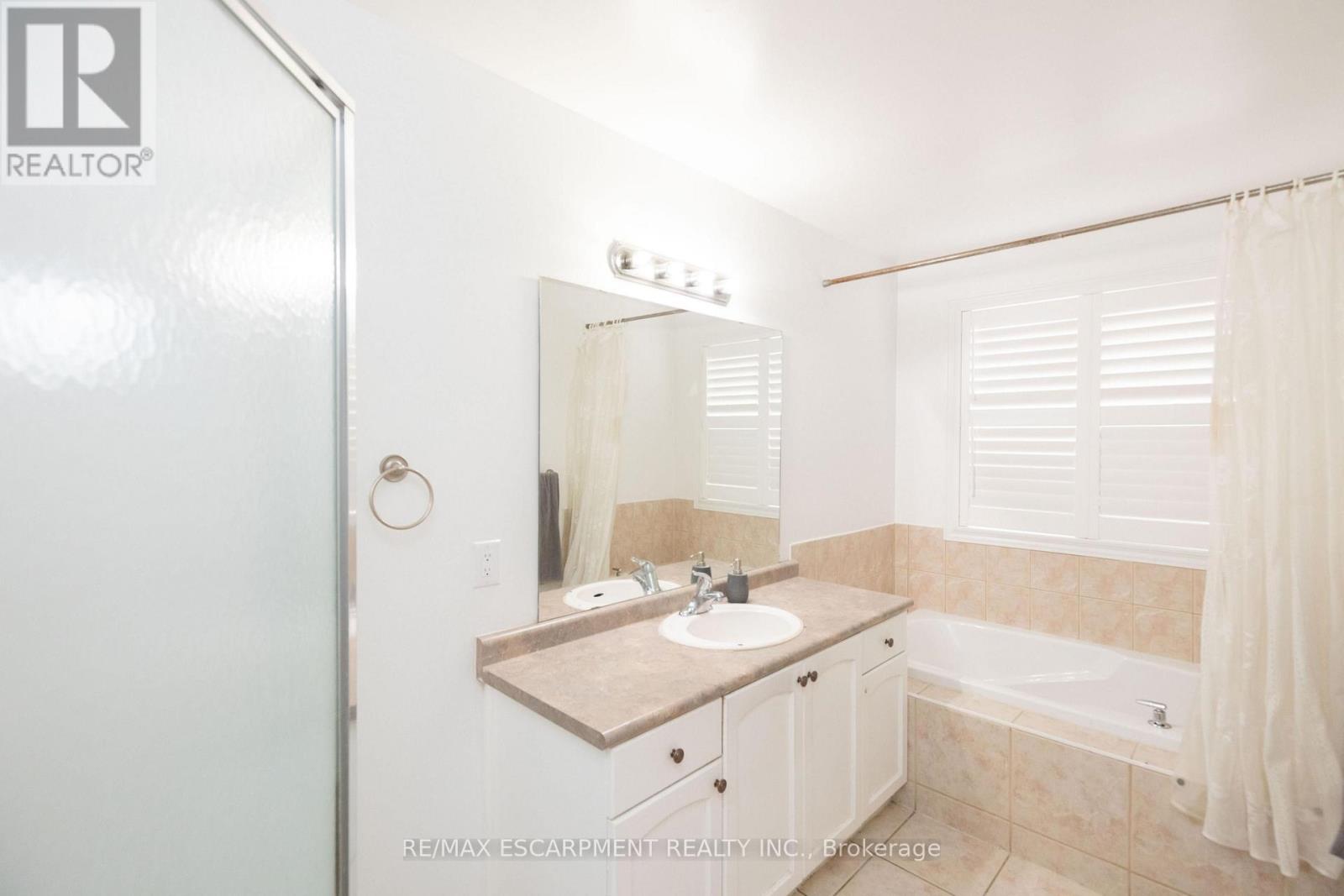 73 Appleblossom Drive, Hamilton, Ontario  L9C 7W3 - Photo 26 - X13841208