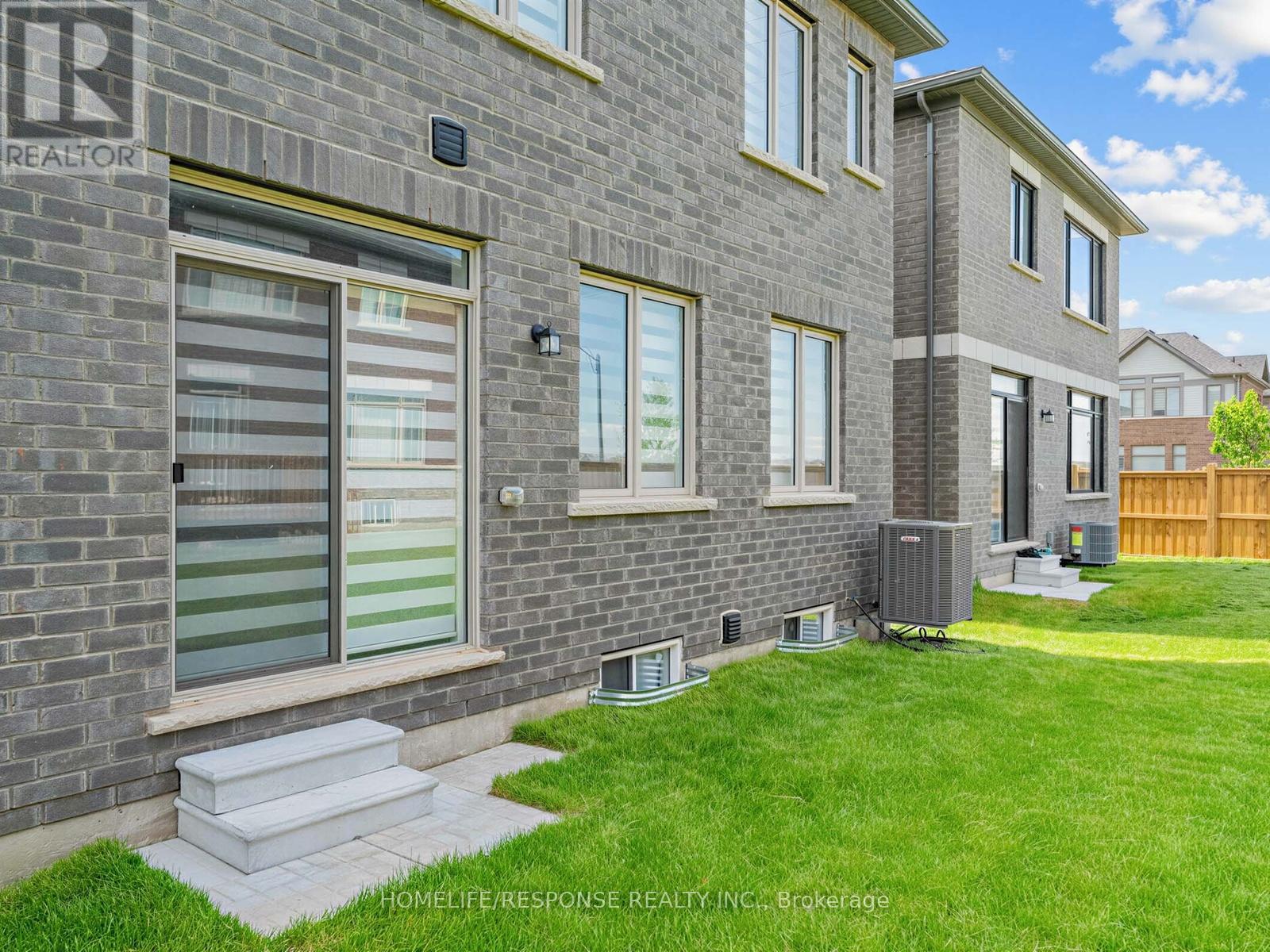 13 Stanley Leitch Drive, Erin, Ontario  N0B 1T0 - Photo 32 - X13841552