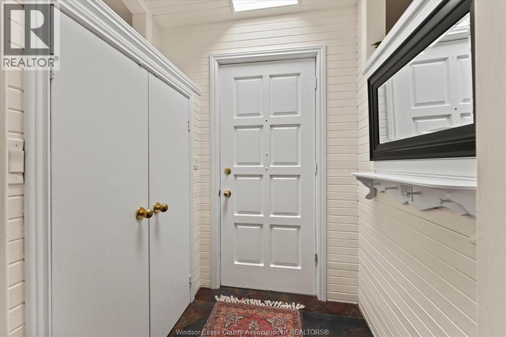 217 Arlington Boulevard, Tecumseh, Ontario  N8N 2J8 - Photo 2 - 26023889