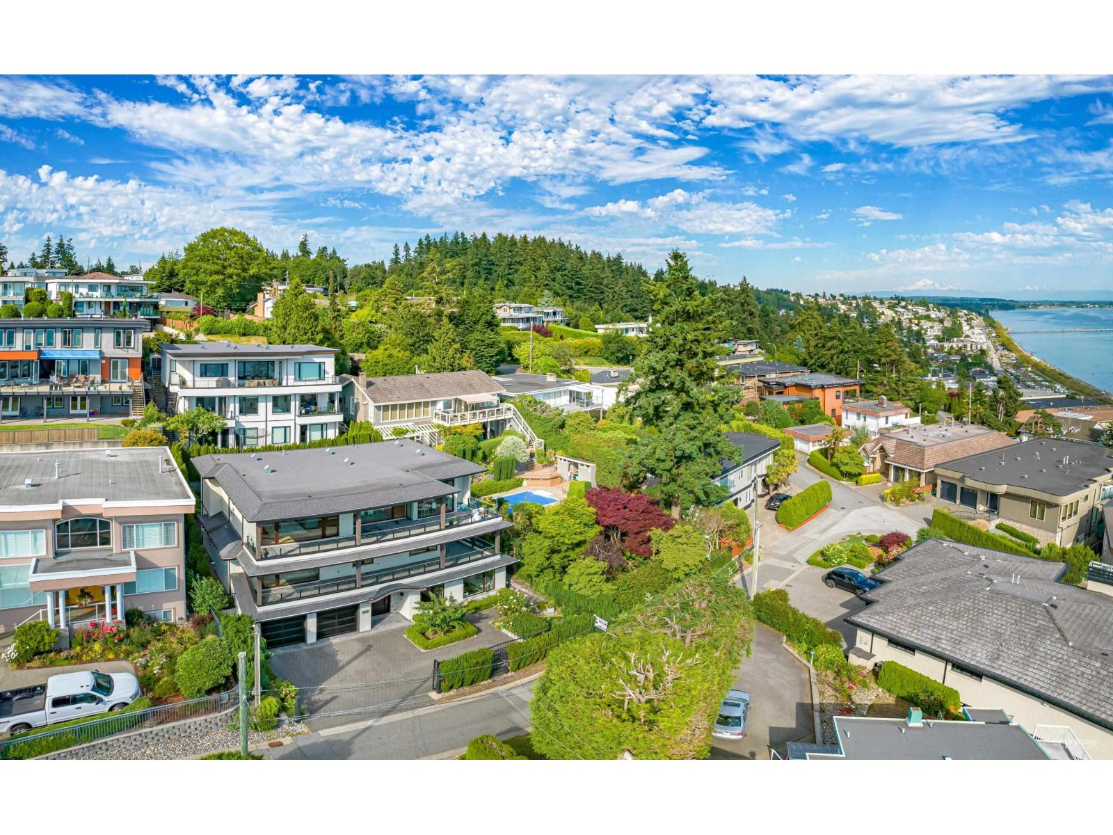14439 SUNSET LANE