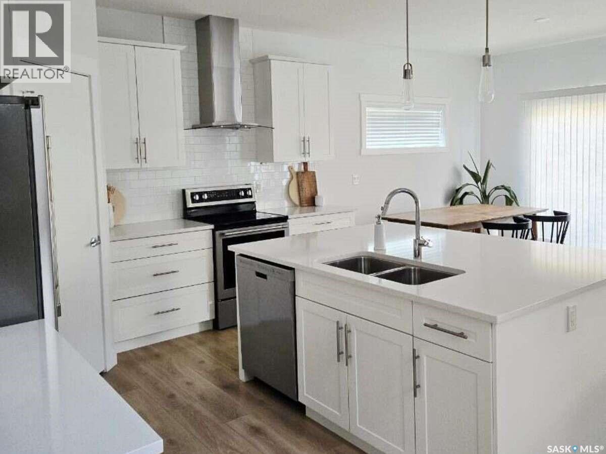 5432 Boyer Bay, Regina, Saskatchewan  S4V 3P2 - Photo 5 - SK049926