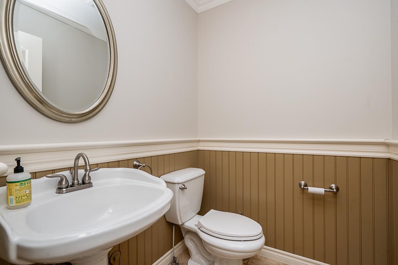 20230 71a Avenue, Langley, British Columbia  V2Y 3A1 - Photo 14 - R3170035