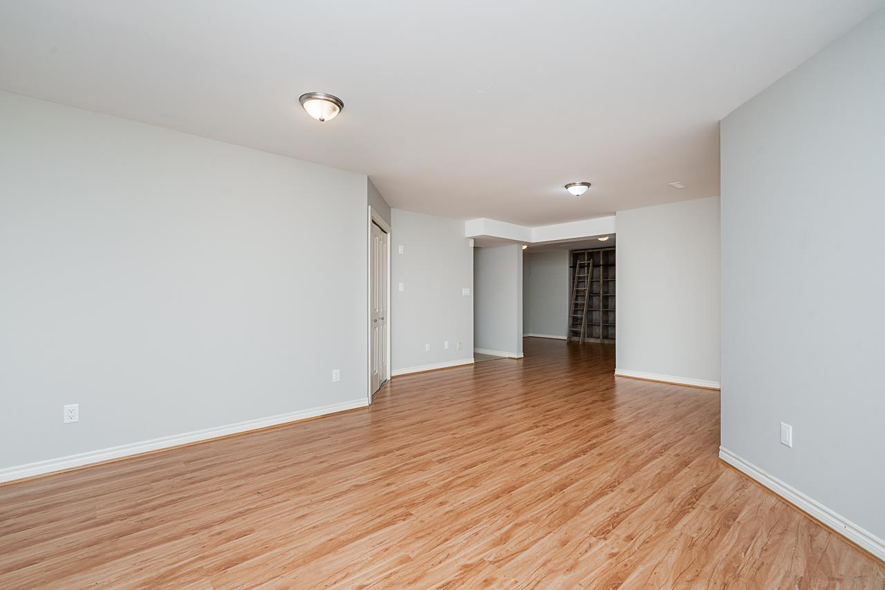 20230 71a Avenue, Langley, British Columbia  V2Y 3A1 - Photo 31 - R3170035