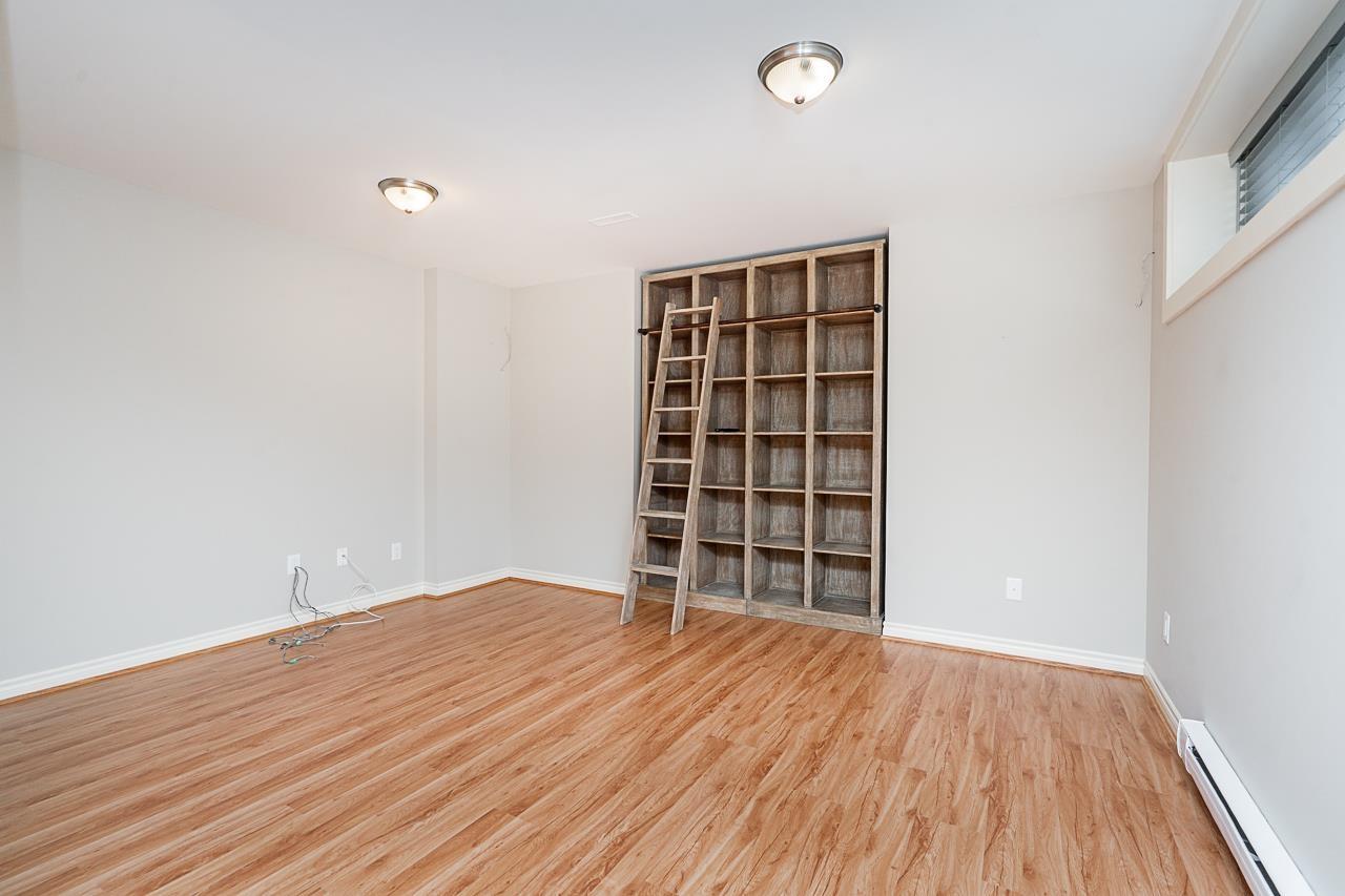 20230 71a Avenue, Langley, British Columbia  V2Y 3A1 - Photo 27 - R3170035