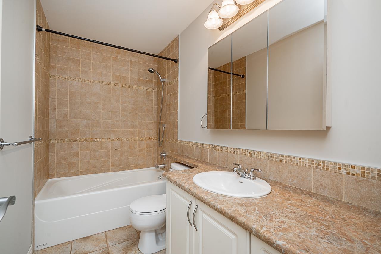 20230 71a Avenue, Langley, British Columbia  V2Y 3A1 - Photo 25 - R3170035
