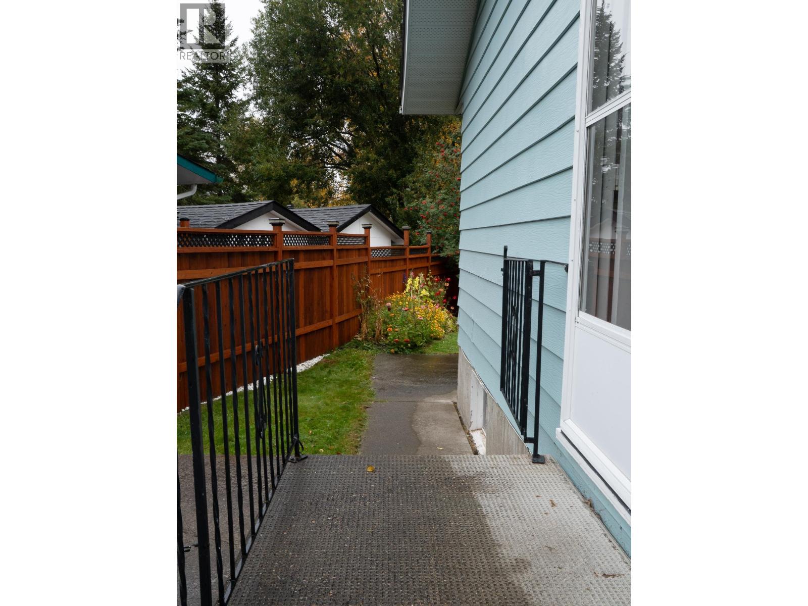2362 Olds Street, Prince George, British Columbia  V2N 3B9 - Photo 3 - R3170786