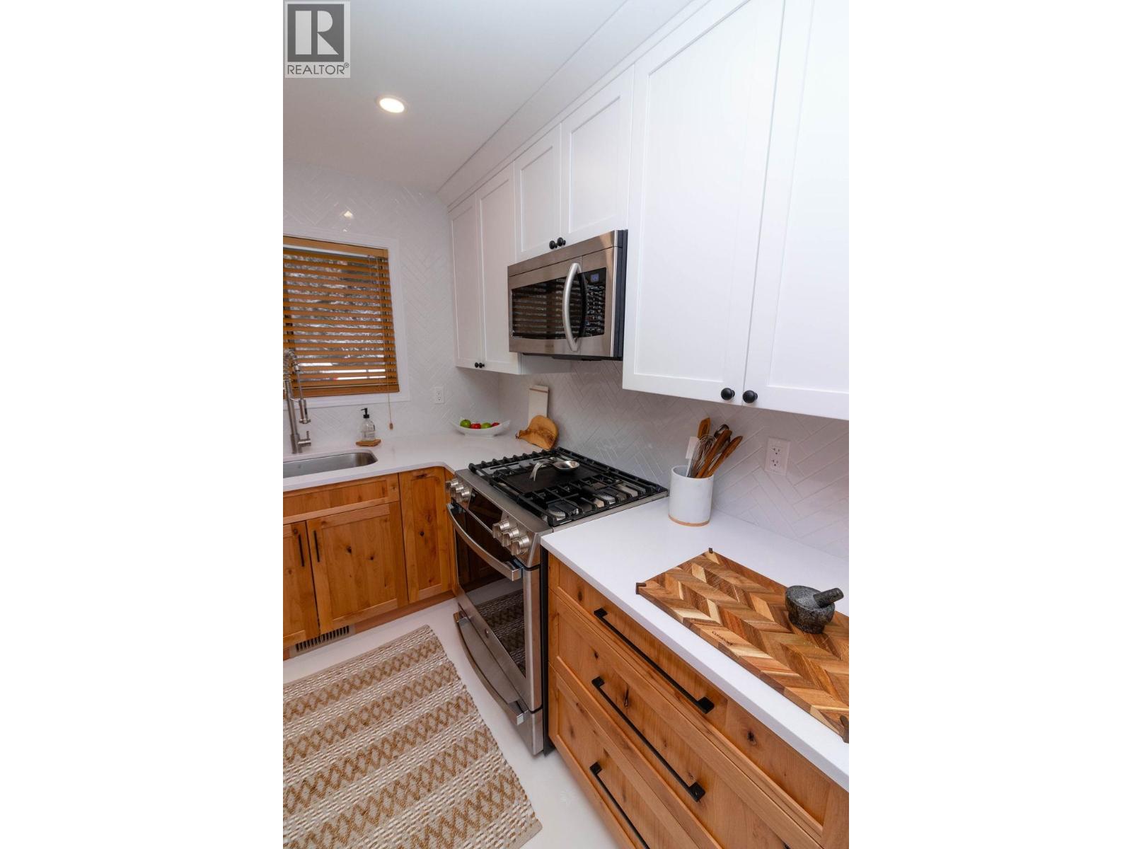 2362 Olds Street, Prince George, British Columbia  V2N 3B9 - Photo 4 - R3170786