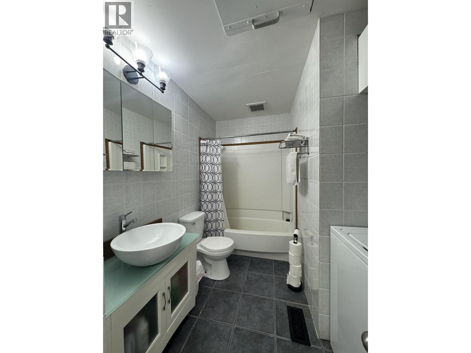 107 Omenica Street, Kitimat, British Columbia  V8C 1Z5 - Photo 4 - R3170802